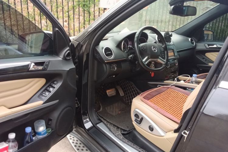 Used Mercedes-Benz M-Class 2010 ML 350 4MATIC Luxury Special Edition Driver Seat