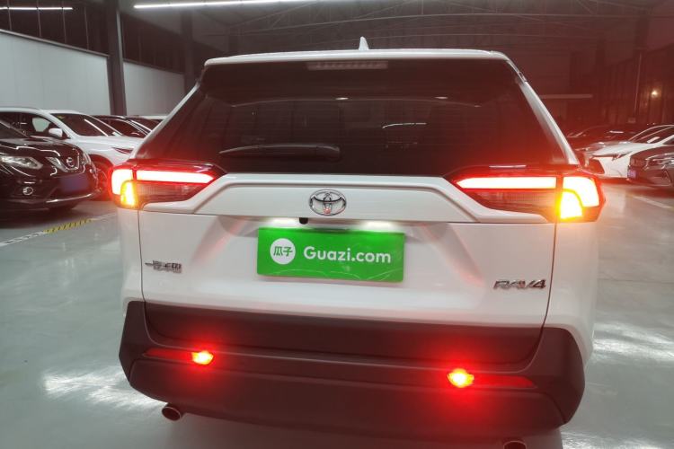 Used Toyota RAV4 2024 2.0L CVT Two-Wheel Drive Urban Edition