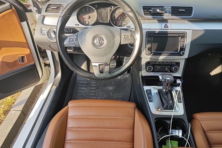 Used Volkswagen FAW-Volkswagen CC 2010 2.0 TSI Luxury Model Steering Wheel