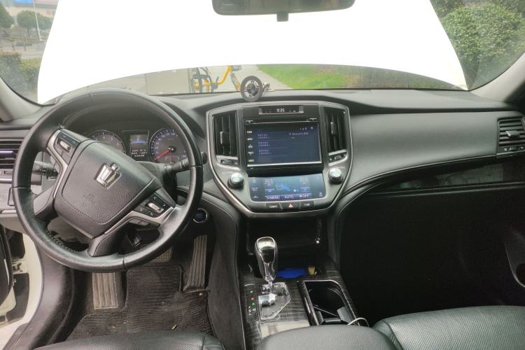 Used Toyota Crown 2015 2.0T Fashion Edition