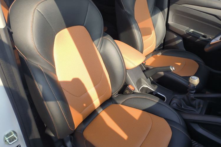 Used Wuling Hongguang S3 2019 1.5L Manual Comfort Model China VI Standard
