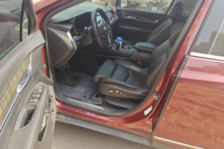 Used Cadillac XT5 2016 28T Four-Wheel Drive Luxury Model
