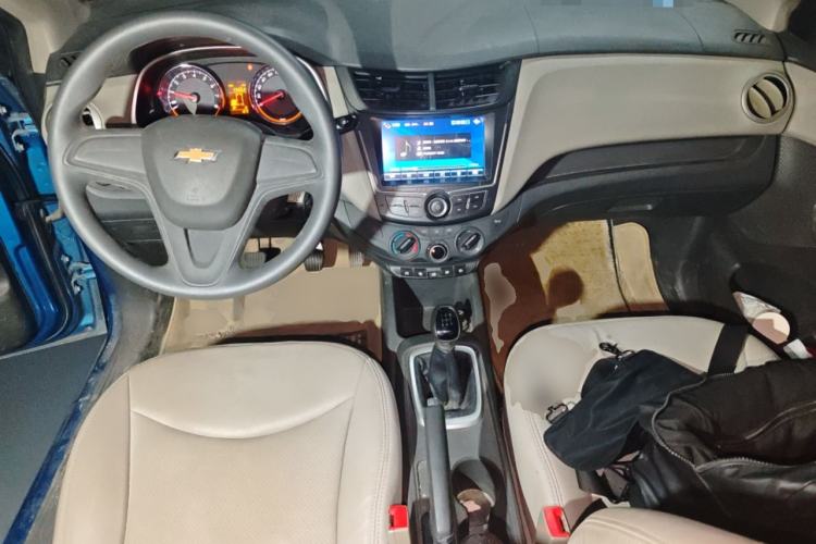 Used Chevrolet Sail 2015 Sail 3 1.3L Manual Ideal Edition Center Console