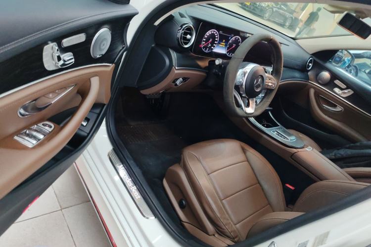 Used Mercedes-Benz E-Class 2019 E 300 L Sporty and Stylish Model
