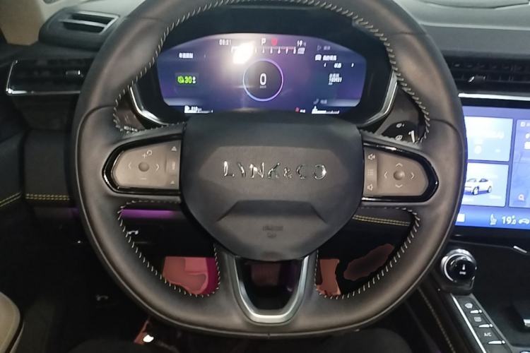 Used Lynk & Co 05 2020 2.0TD Two-Wheel Drive Zhaoyang Plus Steering Wheel