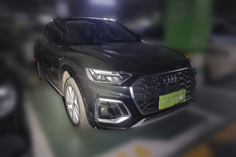 Used Audi Q5L 2022 40T Luxury Dynamic Model Front Right 45 Deg