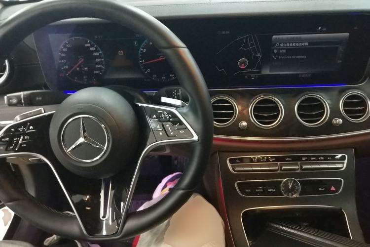 Used Mercedes-Benz E-Class 2018 Facelift E 300 L Luxury Edition
