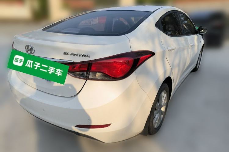 Used Hyundai Elantra (5th Generation / Langdong) 2016 1.6L Automatic Smart Version