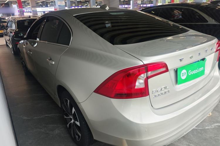 Used Volvo S60 2018 S60L T3 Smart Progress Edition Rear Left 45 Deg