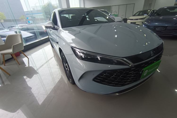 Used BYD Qin L 2025 DM-i Smart Drive 120KM Superior Model
