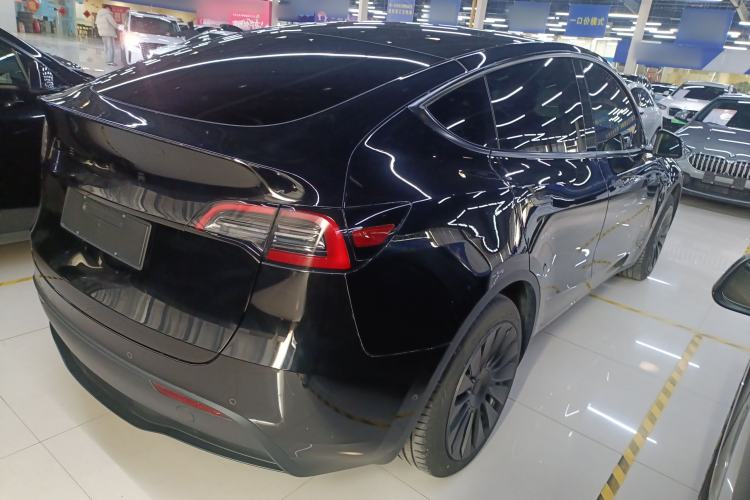 Used Tesla Model Y 2023 Rear-Wheel-Drive Version