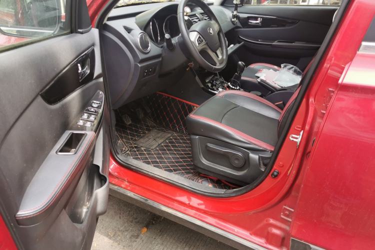 Used HYOSOW S3 2014 1.5L Luxury Version China IV Emission Standard