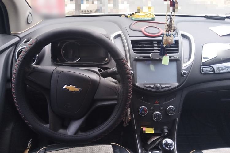 Used Chevrolet Trax 2016 1.4T Manual Two-Wheel Drive Comfort Version with Sunroof
