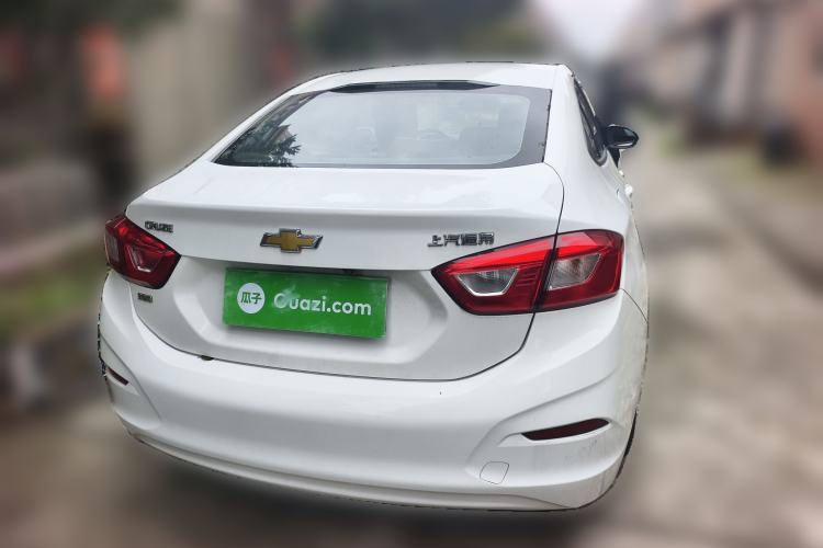 Used Chevrolet Cruze 2018 320 Automatic Pioneer Sunroof Edition
