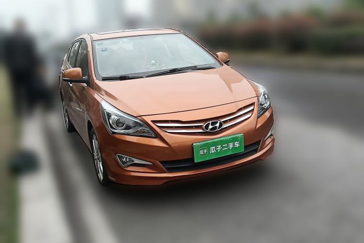 Used Hyundai Verna Ray 2014 1.6L Automatic TOP Front Right 45 Deg