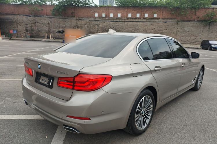 Used BMW 5 Series 2019 530Li Luxury Edition Premium Package
