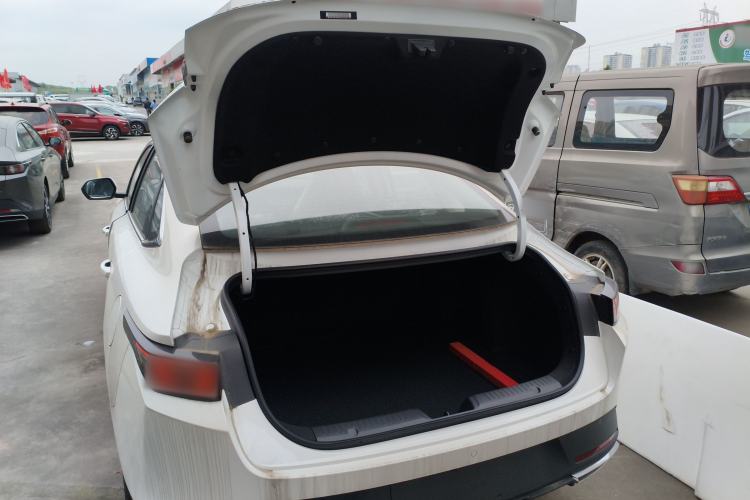 Used CHANGAN Eado 2025 Blue Whale 1.5T 500Bar Prestige Model
