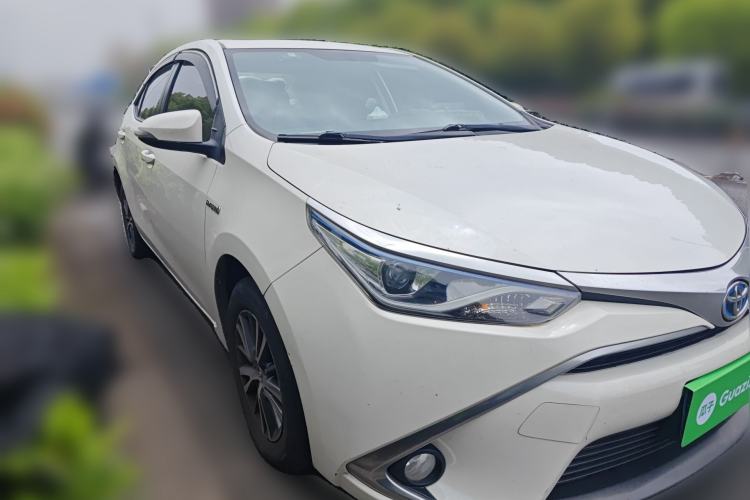 Used Toyota Levin 2016 Dual-Engine 1.8H GS E-CVT Elite Model with Sunroof Front Right 45 Deg