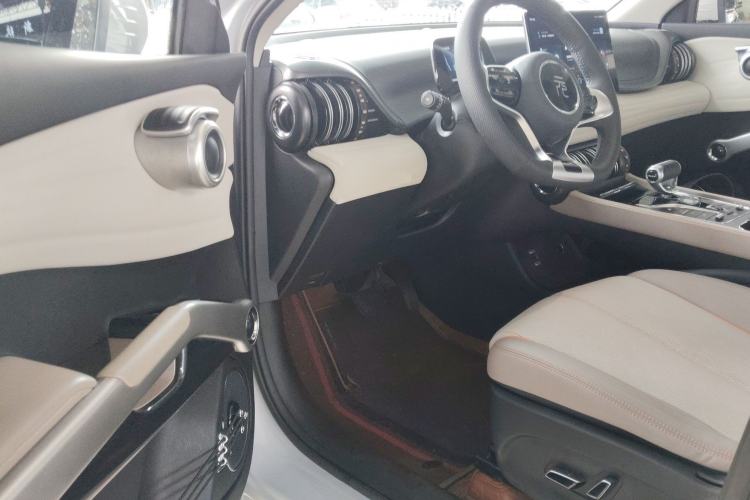 Used BYD Yuan PLUS 2024 Honor Edition 430KM Beyond Model
