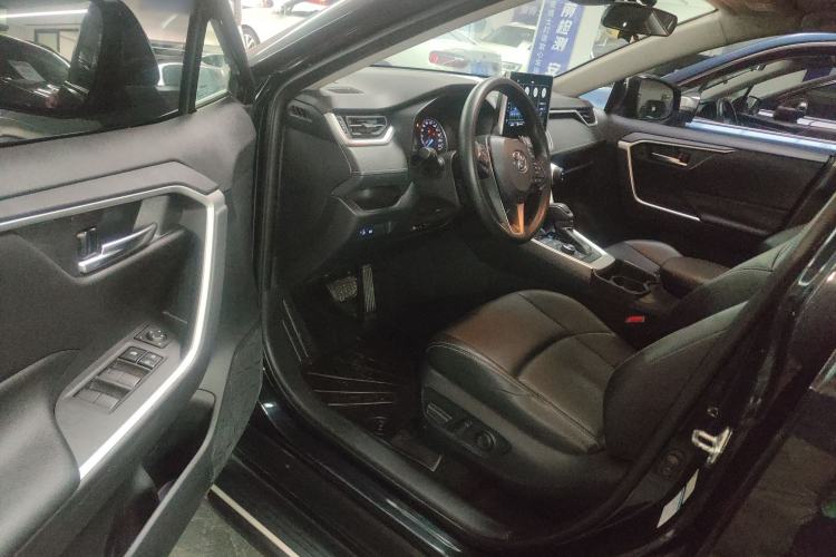 Used Toyota Wildlander 2020 Dual-Motor 2.5L E-CVT Four-Wheel Drive Luxury Edition
