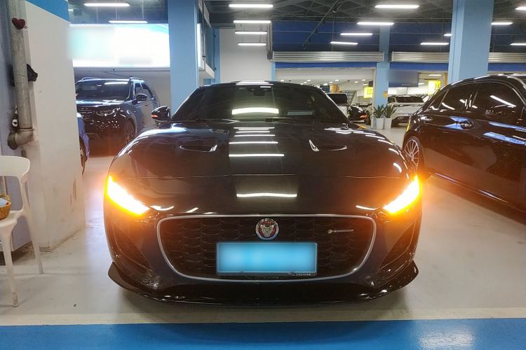 Used Jaguar F-TYPE 2021 P380 All-Wheel-Drive R-Dynamic Hardtop Version Front