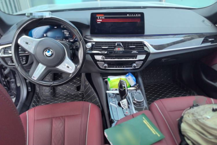 Used BMW 5 Series 2022 Second Facelift 525Li M Sport Package Center Console