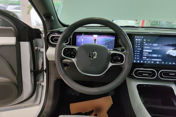 Used Leapmotor C01 2024 Range-Extended 316 Deluxe Edition Steering Wheel