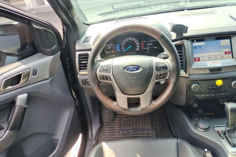 Used Ford Everest 2017 2.0T Gasoline Automatic 4x4 Luxury Edition 5 Seats
