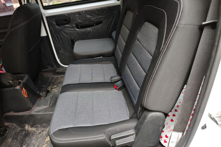 Used Wuling Hongguang PLUS 2019 1.5T Manual Standard Edition 5 Seats
