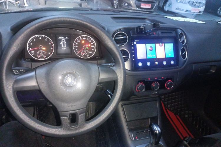 Used Volkswagen Tiguan L 2017 300TSI Automatic Two-Wheel Drive Silk Road Luxury Edition
