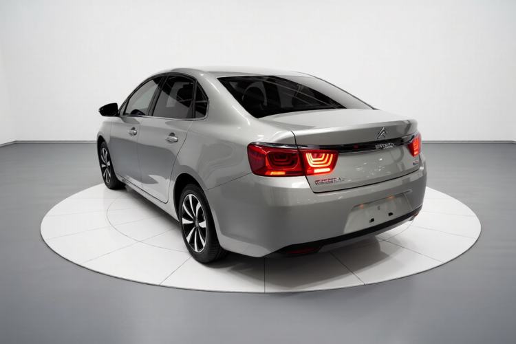 Used Citroen C4 Sega 2016 1.2THP Automatic Luxury Model Exterior 2