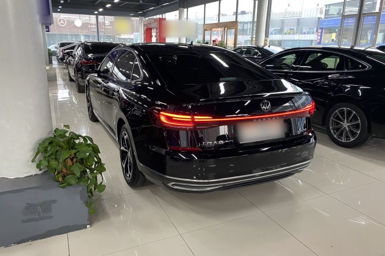 Used Volkswagen Passat 2023 Restyled 330TSI Starry Luxury Edition
