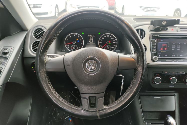Used Volkswagen Tiguan 2016 300TSI Automatic Two-Wheel Drive Trend Edition Steering Wheel