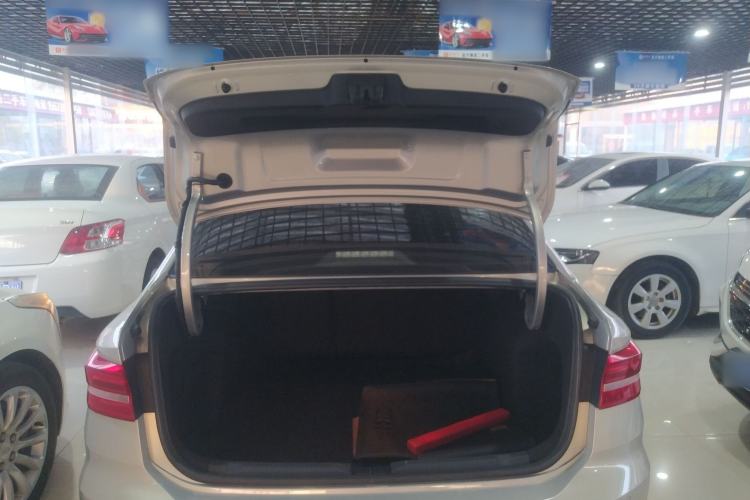 Used Volkswagen Lavida 2019 1.5L Automatic Comfort Edition China VI Standard Trunk