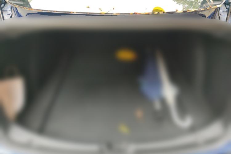 Used Tesla Model 3 2019 Long-Range Rear-Wheel-Drive Version Trunk