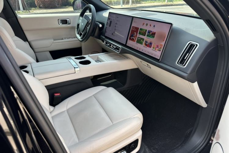 Used Li Auto L8 2024 Max Interior 6