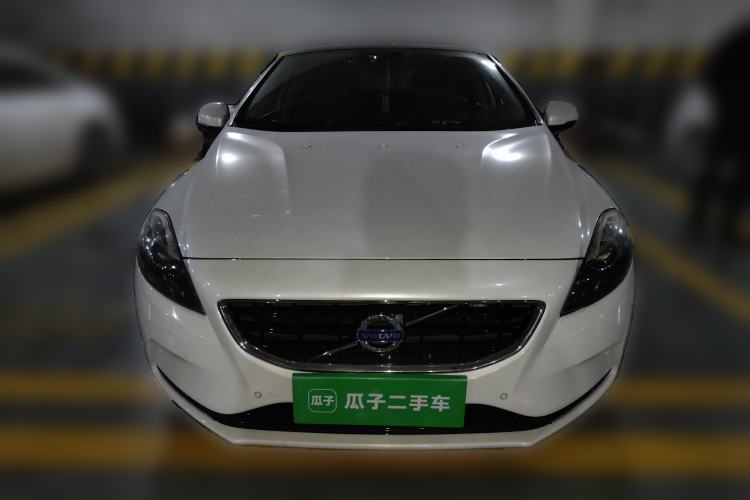 Used Volvo V40 2013 T5 Prestige Edition