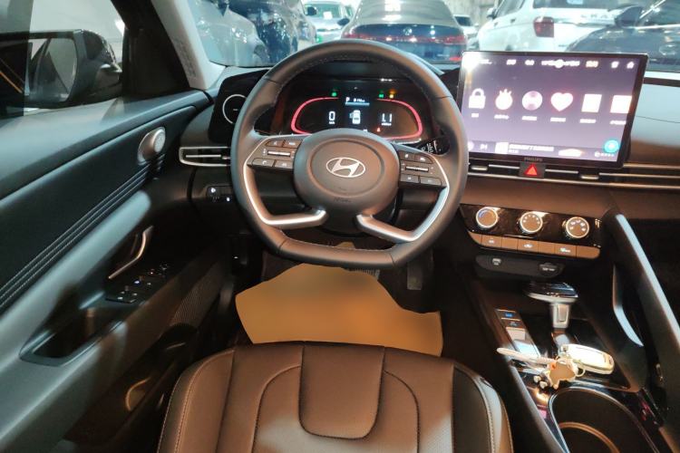 Used Hyundai Elantra 2023 1.5L CVT GLX Elite Edition