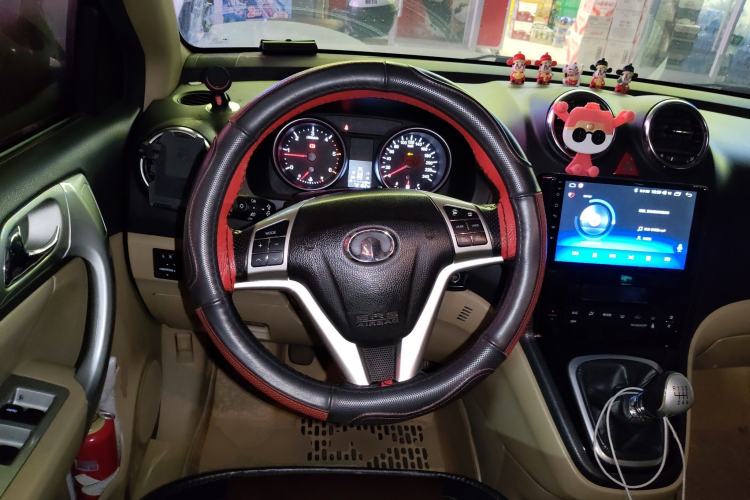 Used Haval H6 2014 Upgraded Model 2.0T Diesel Manual Two-Wheel Drive Elite Version