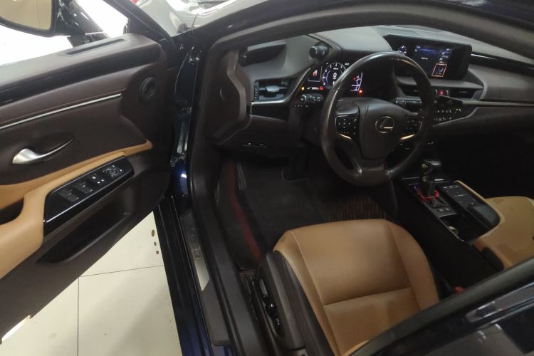 Used Lexus ES 2020 200 Excellence Edition