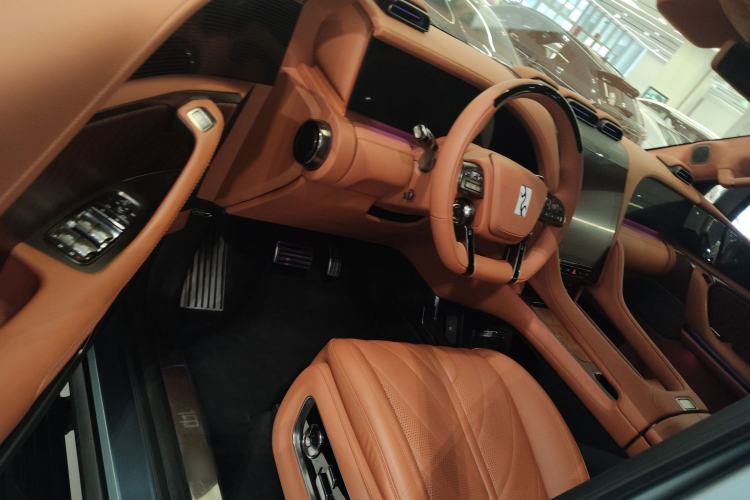 Used Yangwang U8 2023 Luxury Edition
