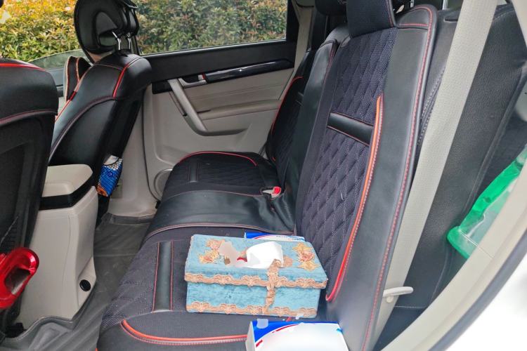 Used Chevrolet Captiva 2014 2.4L 4x4 Luxury Edition 5 Seats Left Rear Seat