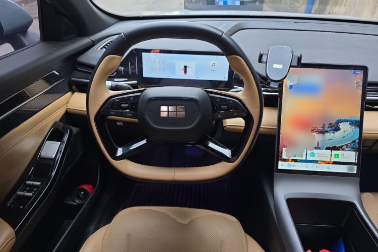 Used Geely Galaxy L6 2023 125km Starship
