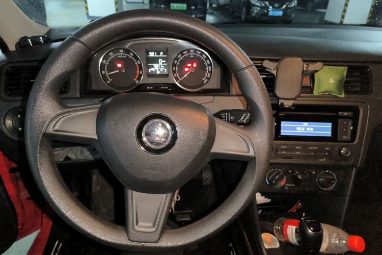 Used Skoda Rapid Spaceback 2016 Revised Version 1.6L Automatic Front-Drive Edition