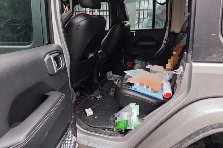 Used Jeep Wrangler 2019 2.0T Sahara Four-Door Version China VI Emission Standard
