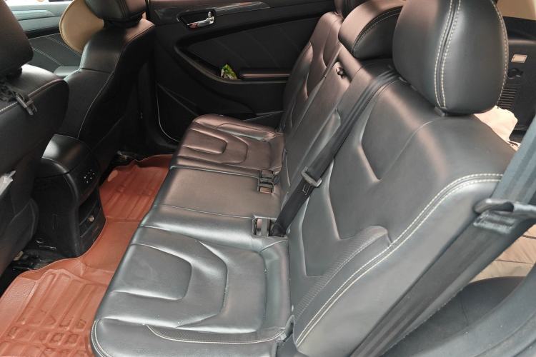 Used Dongfeng Fengon 580 2017 1.5T CVT Comfort Model Left Rear Seat