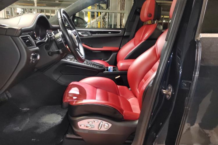 Used Porsche Macan 2017 Macan Turbo 3.6T