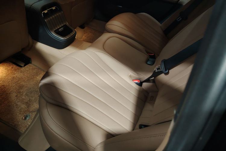 Used Mercedes-Benz E-Class New Energy 2024 E 350 e L Plug-in Hybrid Sedan