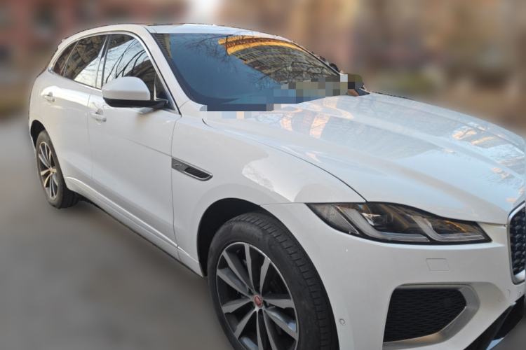 Used Jaguar F-PACE 2021 250 PS Front Right 45 Deg