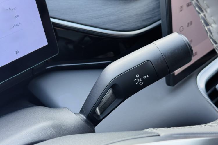 Used Geely Galaxy L6 2025 EM-i 140km Starship Edition
